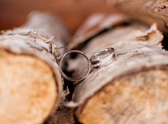 Jak ušetřit: Svatební prsteny nemusejí být jen zlaté, co zkusit stříbro?